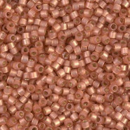Miyuki delica kralen 11/0 - Duracoat semi frosted silverlined dyed rose copper DB-2172